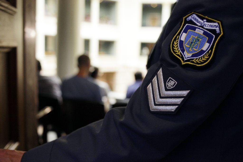 Συνελήφθη αστυνομικός για απάτη με διαδικτυακές πωλήσεις | in.gr
