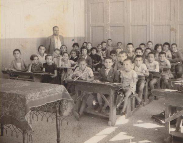 Δέκα εκπληκτικές φωτογραφίες – Πώς ήταν τα σχολεία παλιά στις ΓΥΜΝΑΣΙΟ  ΒΟΥΛΙΑΓΜΕΝΗΣ (Δ.Δ.Ε. ΑΝ.ΑΤΤ.)