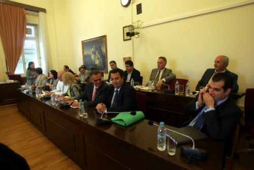 Τη Δευτέρα συζητά το πόρισμά της η Εξεταστική για το Βατοπαίδι