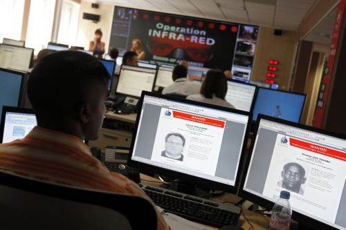Στα κοινωνικά δίκτυα στρέφεται η Interpol για τον εντοπισμό καταζητούμενων