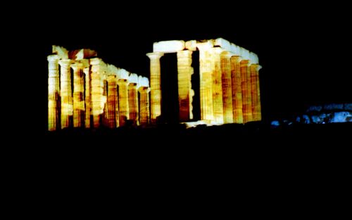 Με ανοιχτούς -πιθανότατα- τους χώρους της Αττικής η Πανσέληνος του Αυγούστου