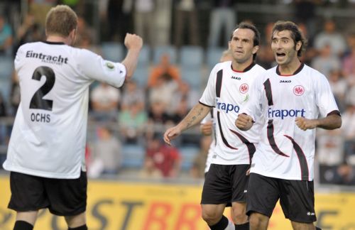 Σκληρή κριτική κατά Γκέκα από τοπικά ΜΜΕ της Φρανκφούρτης