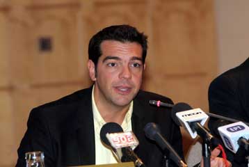 Φορολογική μεταρρύθμιση που «θα αναδιανέμει τον πλούτο» ζητά ο ΣΥΡΙΖΑ