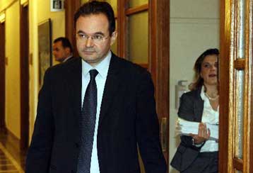 Τι προβλέπει ο προϋπολογισμός για έσοδα, δαπάνες, φορολογία, μισθούς