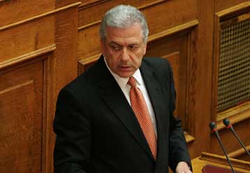 Σε Σαμαρά και Αβραμόπουλο οι καίριοι Τομείς Οικονομίας και Εξωτερικών της ΝΔ