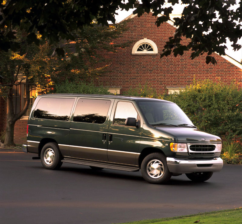 Σαράντα χρόνια δυναμικής παρουσίας συμπληρώνει το Ford Econoline