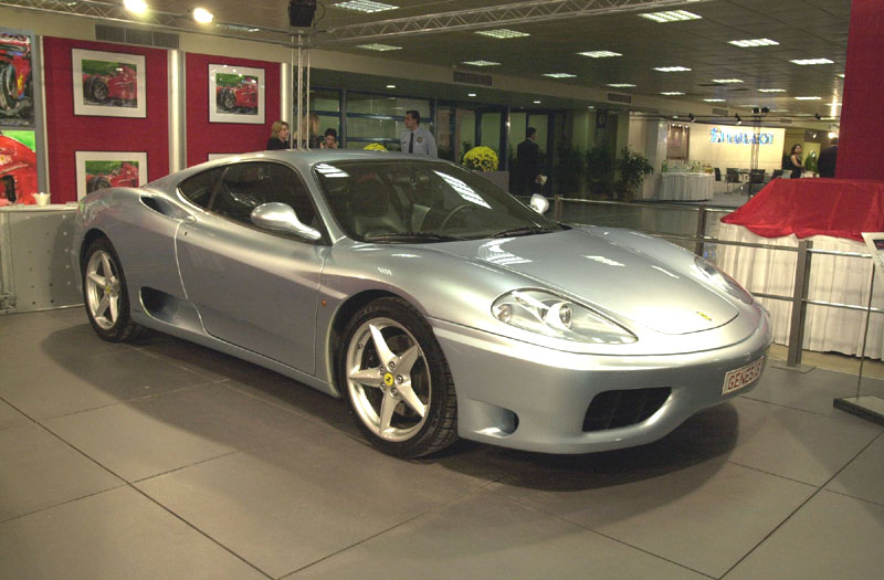 Ανοιχτή έως και τις 13 Νοεμβρίου η Έκθεση Executive Cars