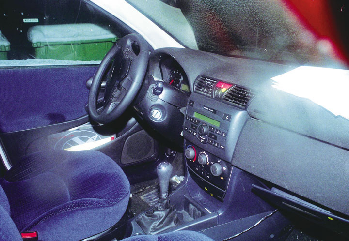 Mια ματιά στο εσωτερικό του Fiat Stilo
