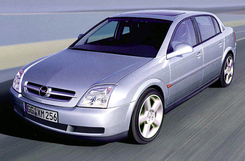 Διαφορετικό όνομα για το διάδοχο του Opel Vectra αναζητούν στην GM