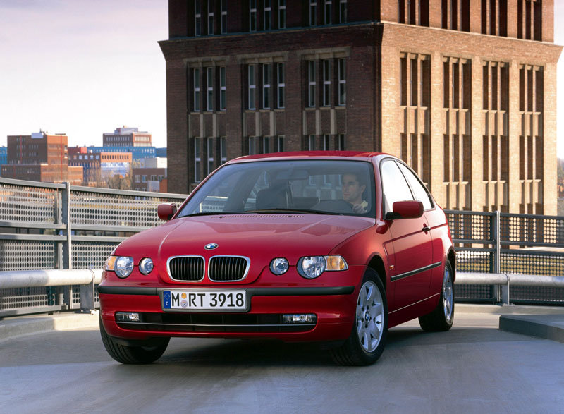 Επίθεση σε τρία μέτωπα από την BMW στη Γενεύη