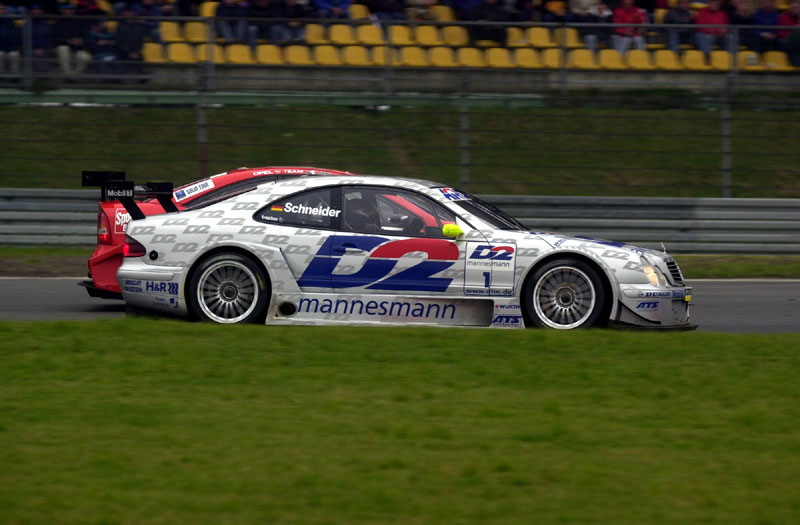 DTM: Πρωταθλητής ο B.Schneider με τη Mercedes