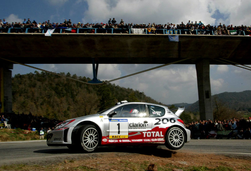 Κόκκινη η Peugeot Sport έως και το 2006