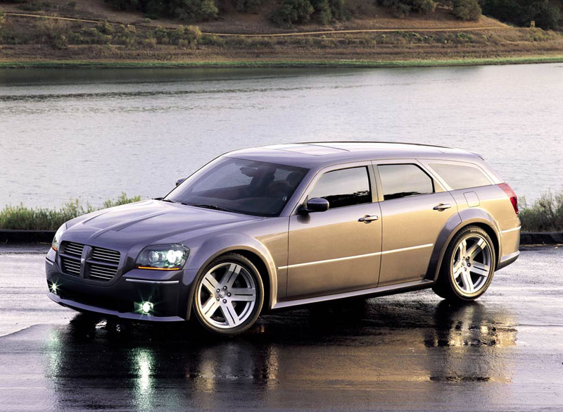 Dodge Magnum με μηχανικά μέρη Mercedes-Benz στο Detroit – Φήμες το φέρνουν και στην Ευρώπη