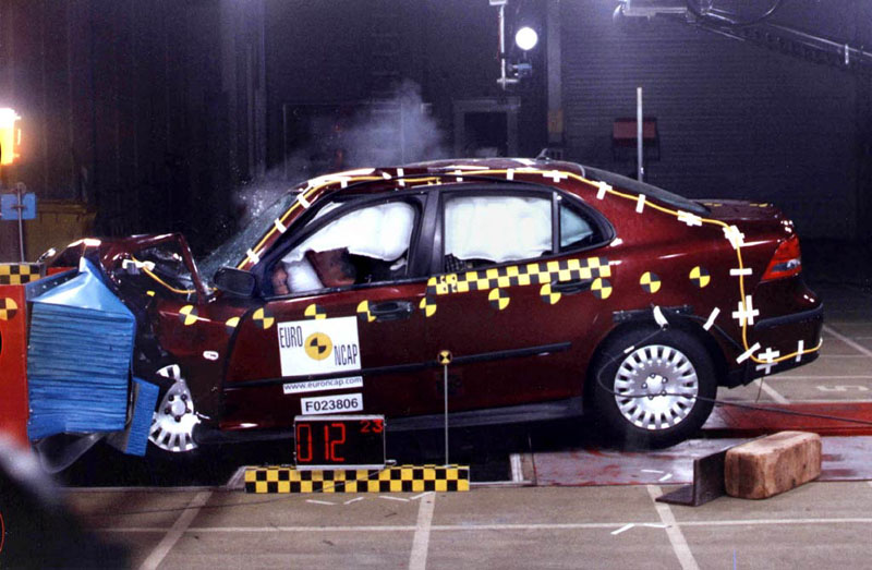 Κορυφαία ασφάλεια από τα Saab 9-3, Mercedes-Benz E-Class, Renault Megane και Vel Satis