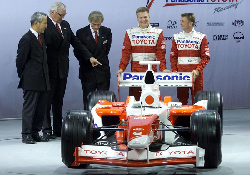 Επίσημη πρεμιέρα για την Panasonic Toyota Racing στην Κολoνία