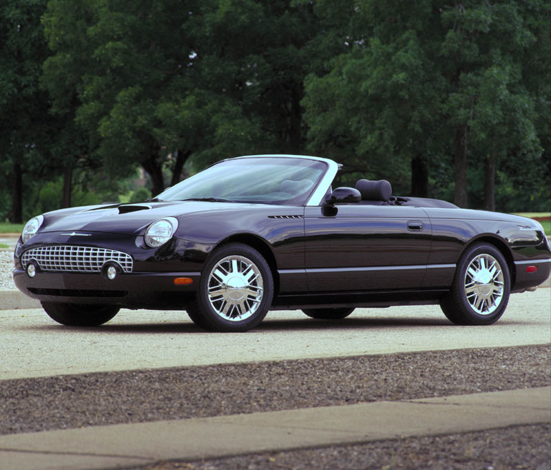 Το Thunderbird εξακολουθεί να ενθουσιάζει στην Αμερική