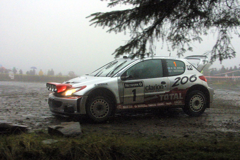 Μία νίκη και δύο τίτλοι για τους Gronholm, Berns και Peugeot στο Ράλι Μ. Βρετανίας