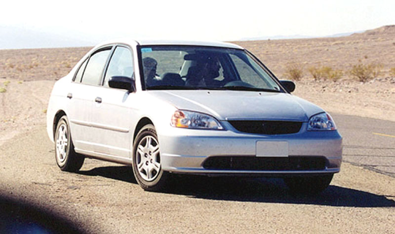 Οι πρώτες φωτογραφίες των νέων Honda Civic Sedan και Coupe