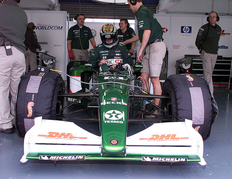 Formula 1: Δεν υπάρχει κρίση στην Jaguar ισχυρίζεται ο B.Rahal, ενώ ο E.Irvine τον διαψεύδει