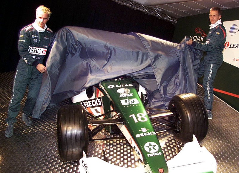 Formula 1: Τα αποκαλυπτήρια της νέας Jaguar R2