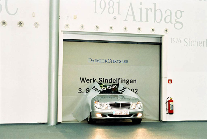 Έξι μήνες, 100.000 Mercedes-Benz E-Class!