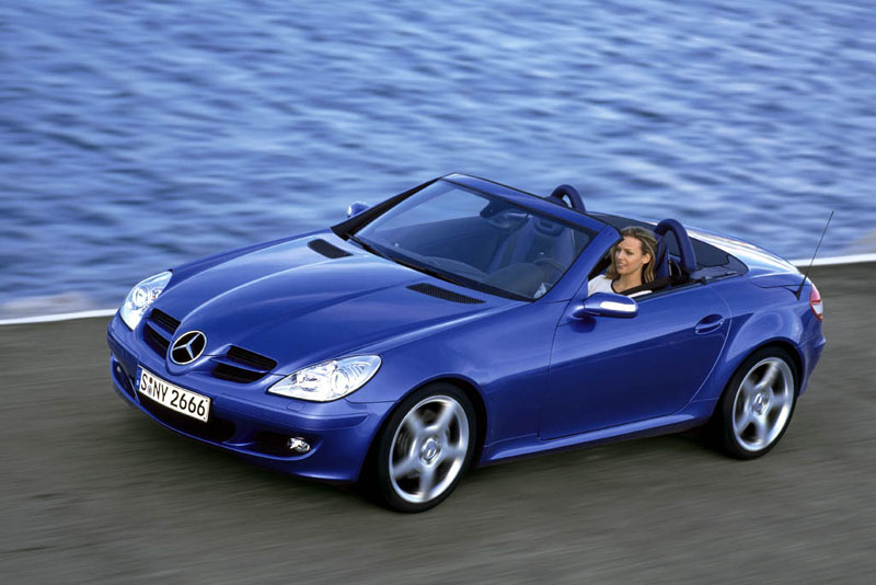 Νέα Mercedes-Benz SLK με 45.400 ευρώ