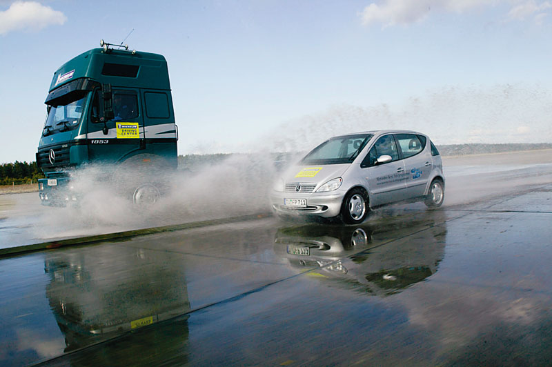 Τέλος στα τυφλά προσπεράσματα