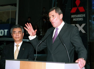 Στη Mitsubishi ο σχεδιαστής της Maybach