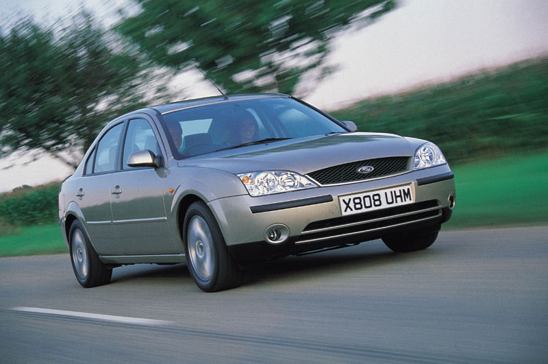 Το νέο Ford Mondeo στο δρόμο για το… Champions League