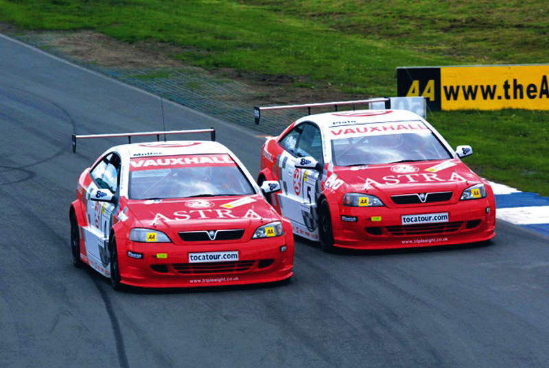 BTCC: Το μονοπώλιο των Vauxhall Astra και οι… κόντρες των οδηγών τους