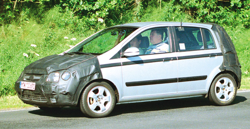 Mικρό επιβατικό από τη Hyundai στην Ευρώπη το 2002