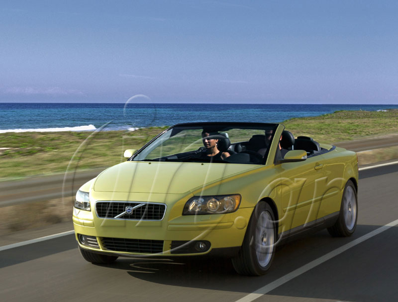 Νέο cabrio από τη Volvo – Με κινητήρες 170 και 220 ίππων το C40