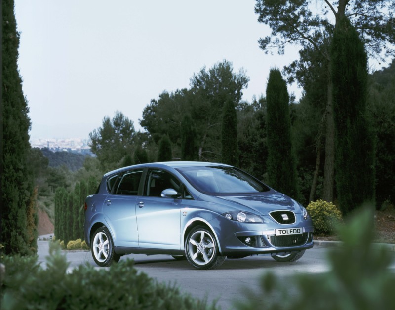 Η Seat αποκάλυψε την 3η γενιά του Toledo