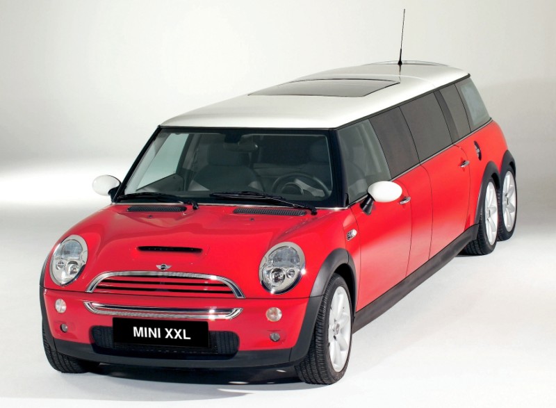 ΜΙΝΙ… XXL διαστάσεων στην Αθήνα!