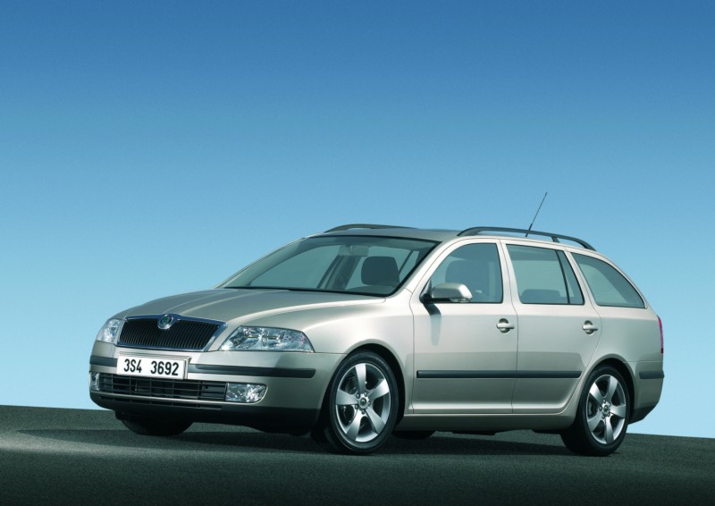Πρεμιέρα στο Παρίσι για την Skoda Octavia Estate