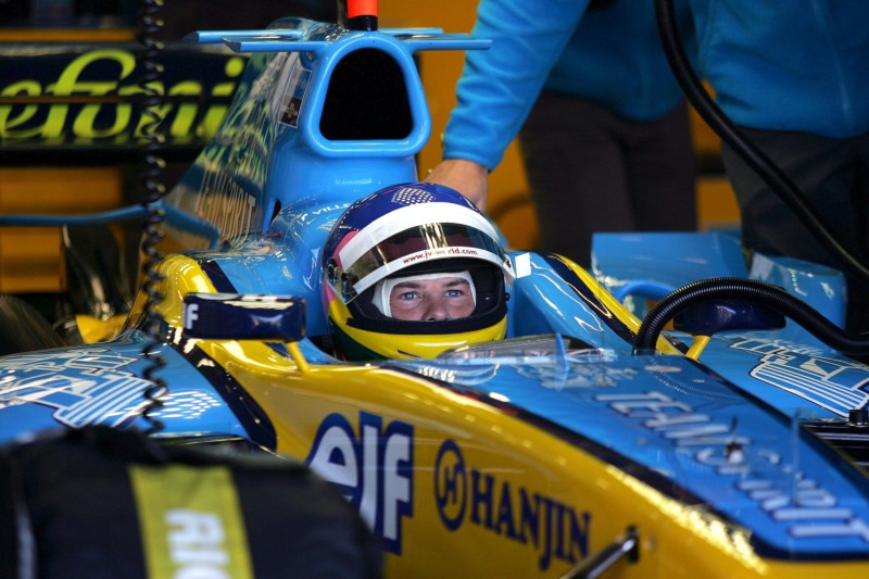 Ο J.Villeneuve συμμετέχει στις δοκιμές της Renault