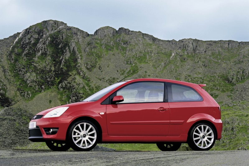 Ford Fiesta ST: 150 ίπποι, 18.526 ευρώ…