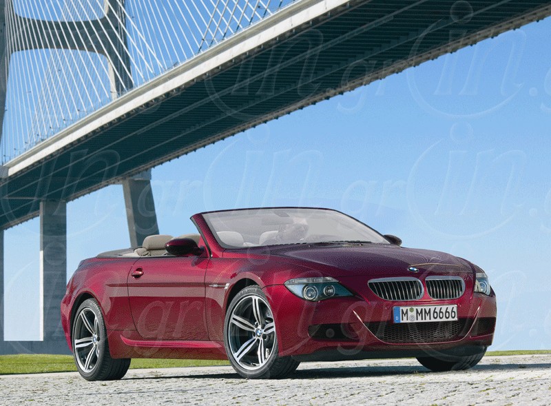 Η BMW M6 έχασε την οροφή της