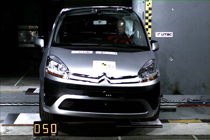 Πέντε αστέρια για το Citroen C4 Picasso, τέσσερα για το Audi Q7