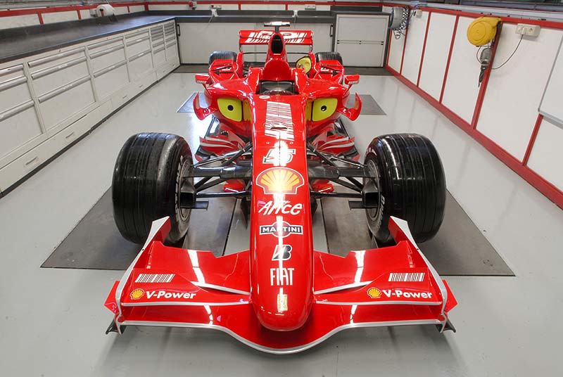 Στο φως η νέα Ferrari F2007