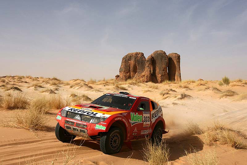 29ο Ράλι Dakar: 1-2 Για τη Mitsubishi!