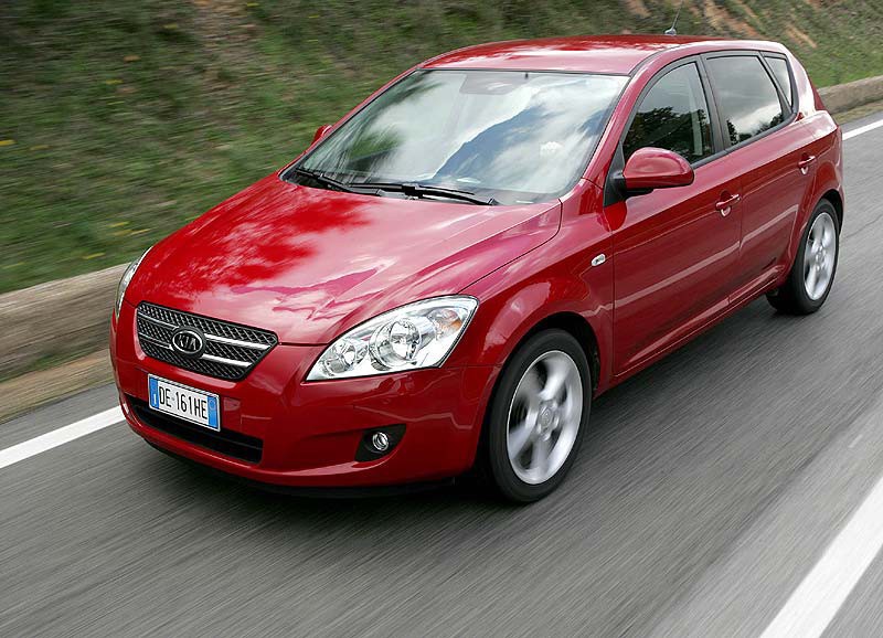 Επτά χρόνια εγγύηση και τιμή από 13.300 ευρώ για το νέο Kia cee΄d