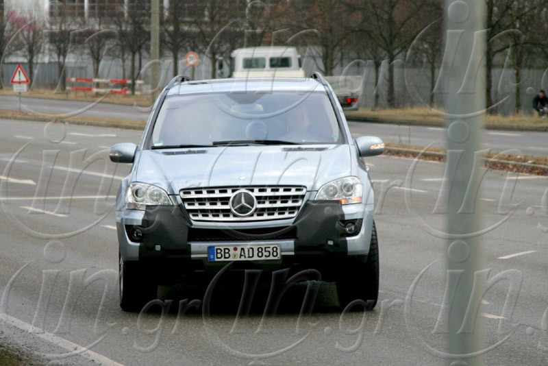Mercedes-Benz M-Class: Με ανανεωμένη εμφάνιση στα τέλη του 2008