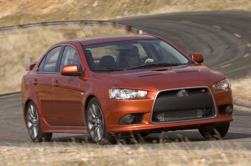 Mitsubishi Lancer Ralliart: Το μικρό EVO