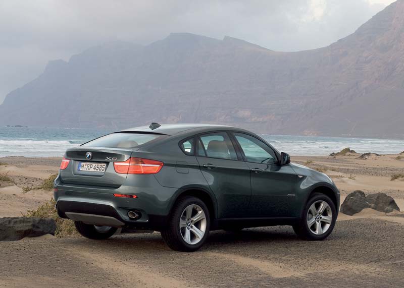 Πρεμιέρες αστέρων στην 10η Εκθεση Πολυτελών Αυτοκινήτων