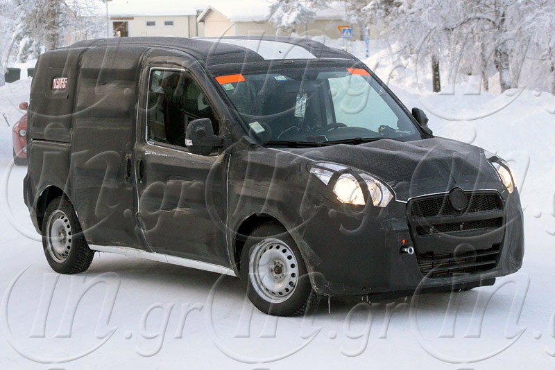 Fiat Doblo 2010: Σχεδόν, μια από τα ίδια