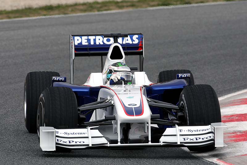 Δοκιμές Βαρκελώνης, 1η ημέρα: Ο Heidfeld, η Brawn GP και άλλες εκπλήξεις