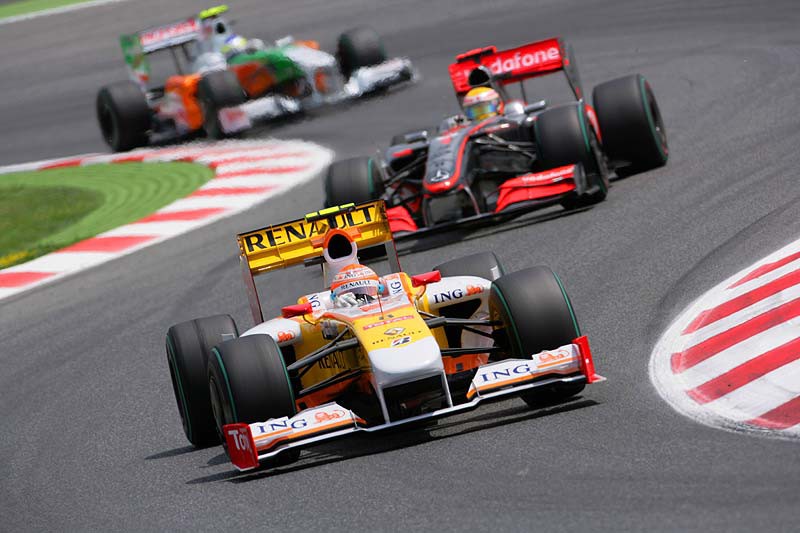 Επτά από τις δέκα ομάδες απειλούν με αποχή το 2010!