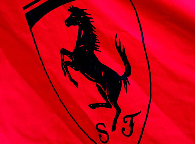 Απειλεί να φύγει (και) η Ferrari!