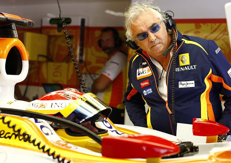 Σενάρια αγοράς της Renault F1 από τον Flavio Briatore